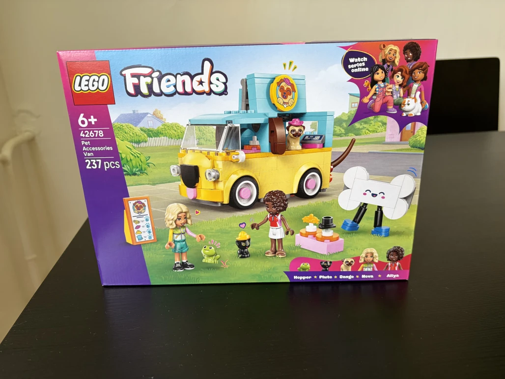 LEGO 42678 Dodávka s doplňky pro mazlíčky