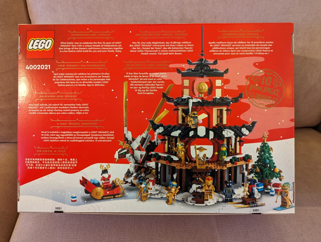10 let NINJAGO®, Chrám slavností