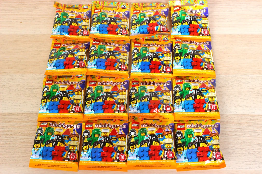 LEGO 71021-18 LEGO Minifigures - Series 18 - Complete