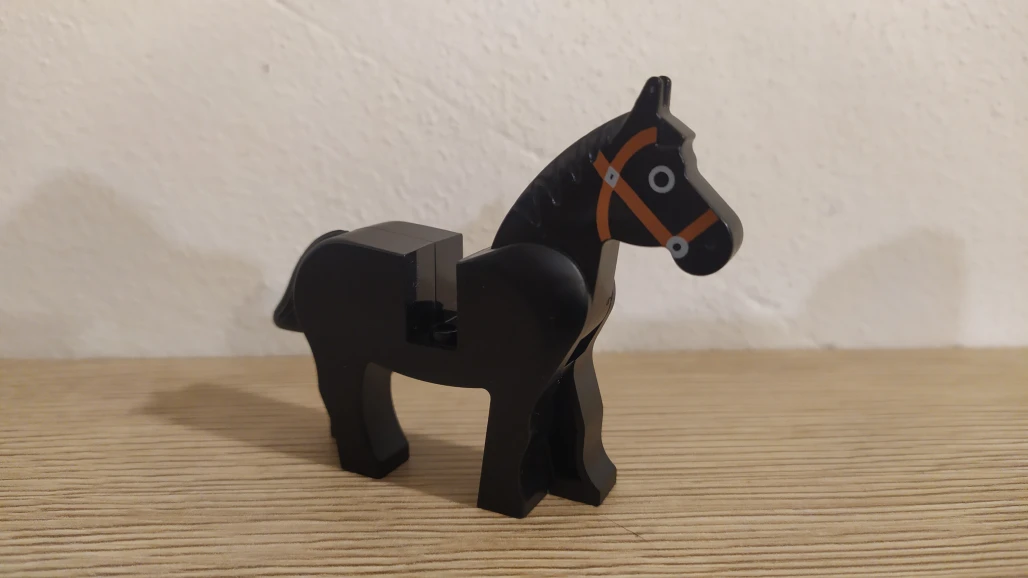 Lego figurka koník černý použitý, ale v dobrom stave