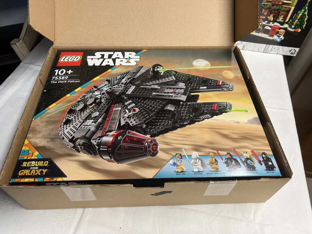 LEGO 75389 Temný Falcon