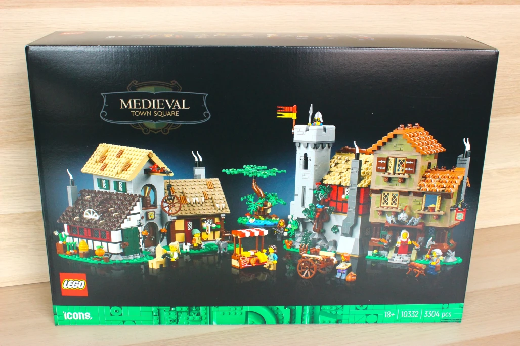 LEGO 10332 Středověké náměstí