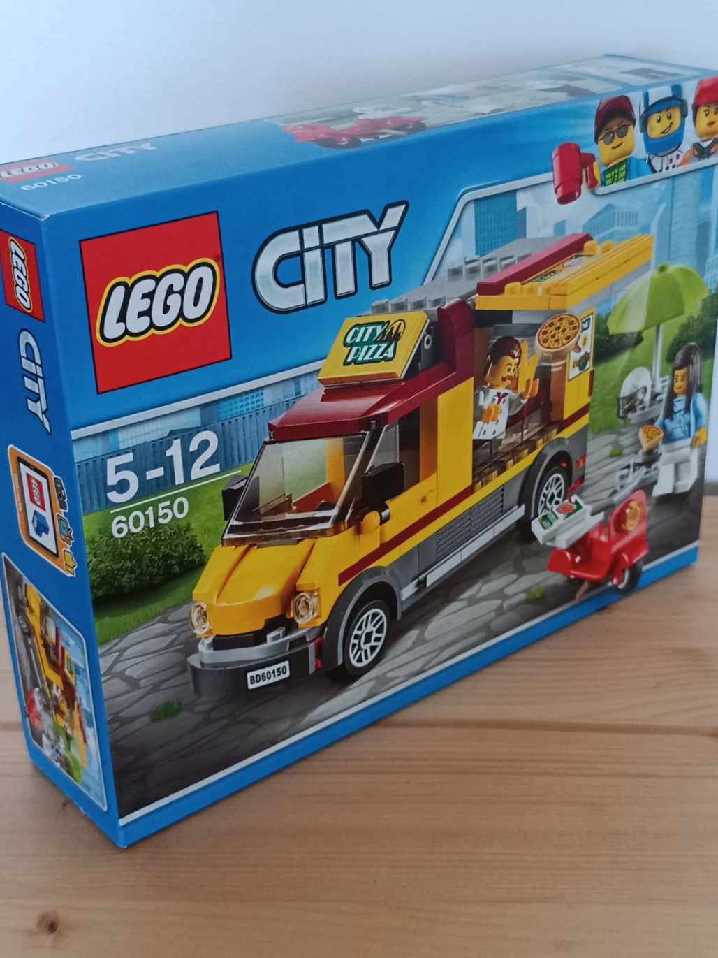 LEGO 60150 Dodávka s pizzou