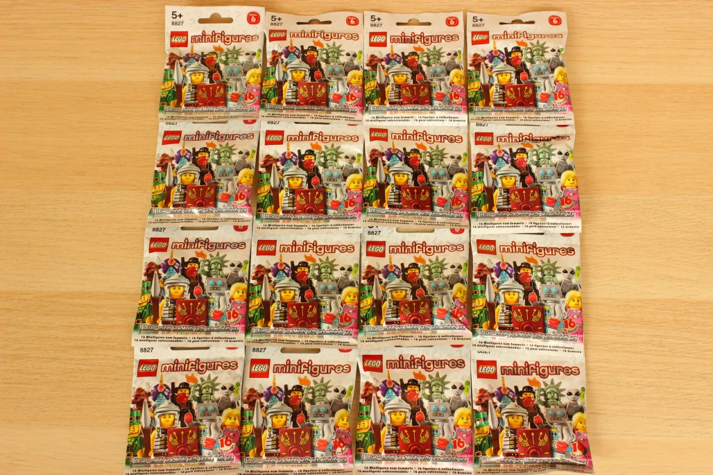 LEGO 8827-17 LEGO Minifigures - Series 6 - Complete