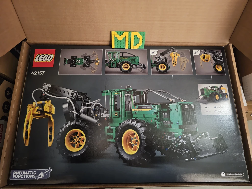 Lesní traktor John Deere 948L-II