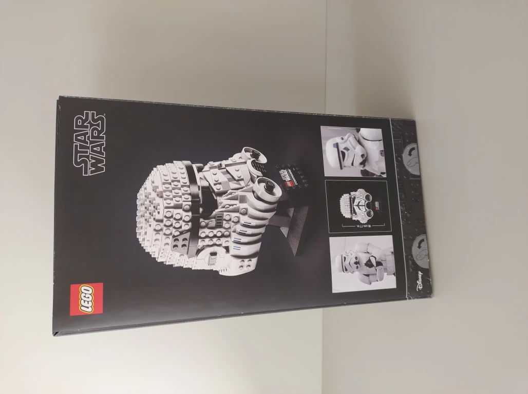 LEGO 75276 Helma stormtroopera