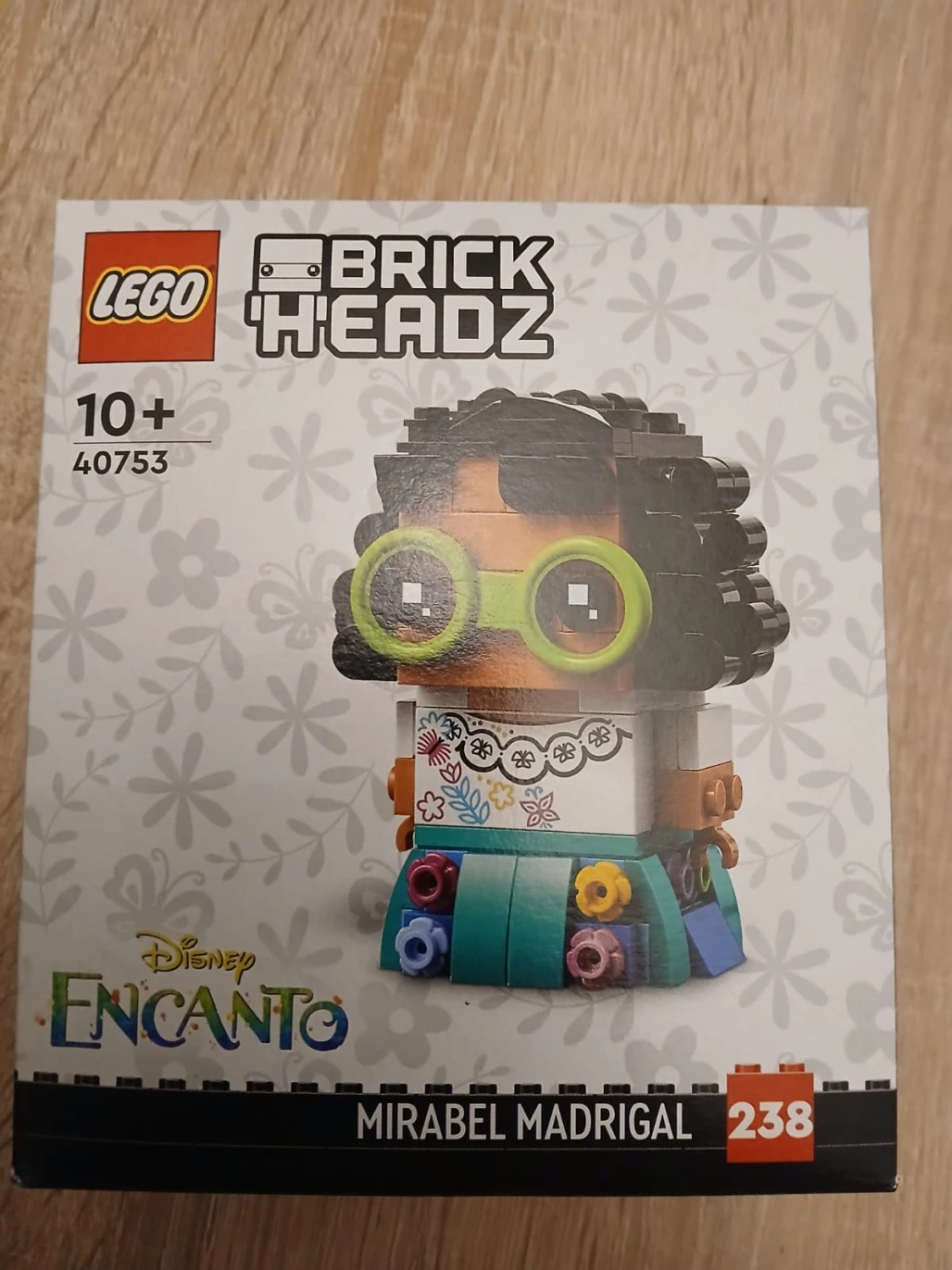 LEGO 40753 Mirabel Madrigalová
