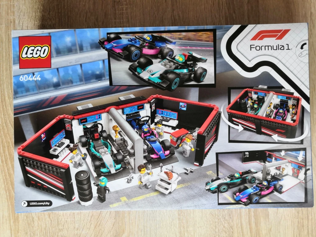 LEGO 60444 Garáž F1® a vozy Mercedes-AMG a Alpine