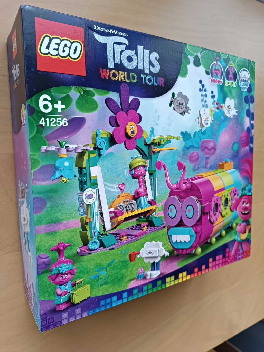 LEGO 41256 Duhový housenkobus