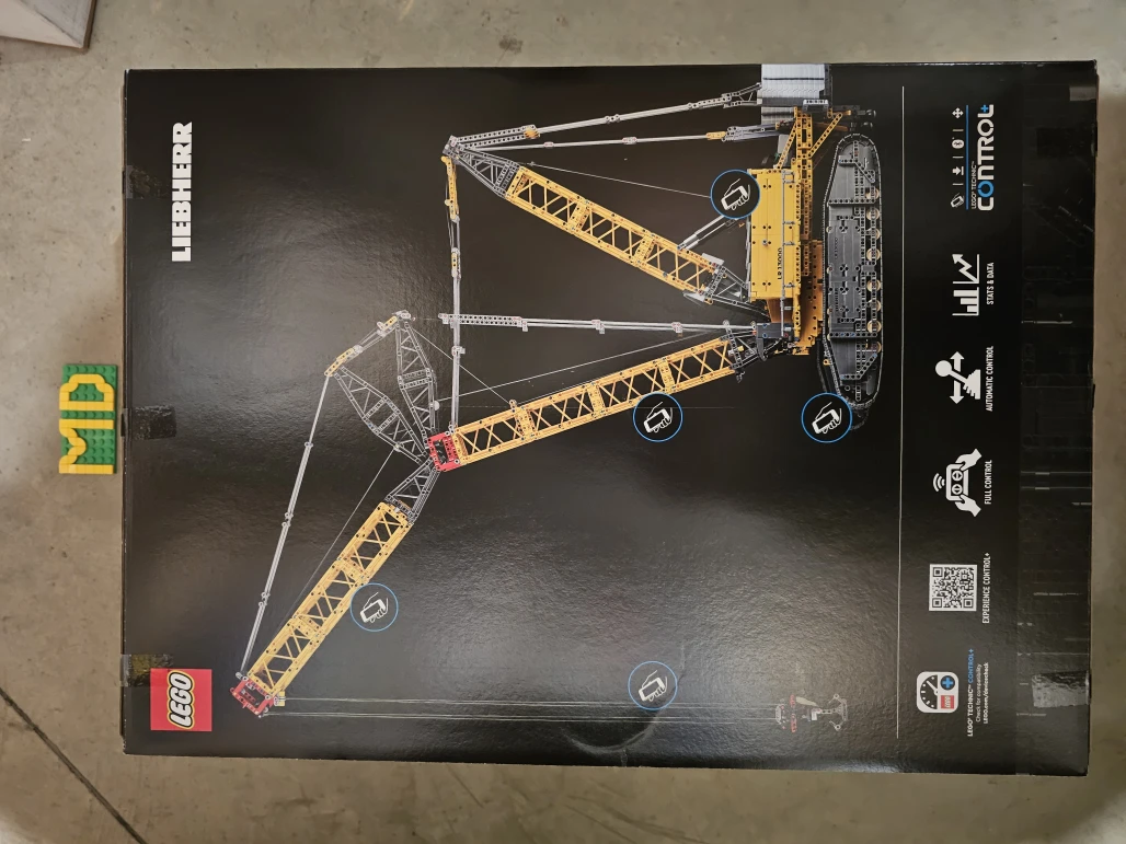 Pásový jeřáb Liebherr LR 13000