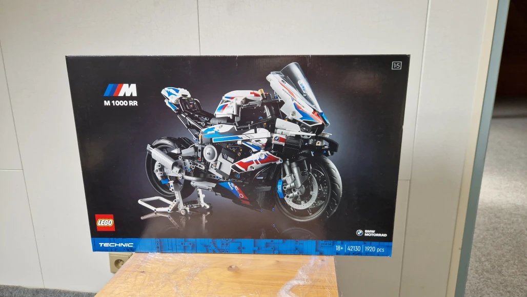 LEGO 42130 BMW M 1000 RR