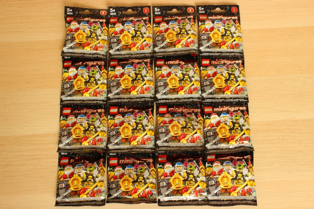 LEGO 8833-17 LEGO Minifigures - Series 8 - Complete 