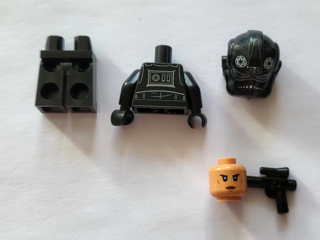 Imperial TIE Fighter / Interceptor Pilot - Female, Nougat Head (75348)