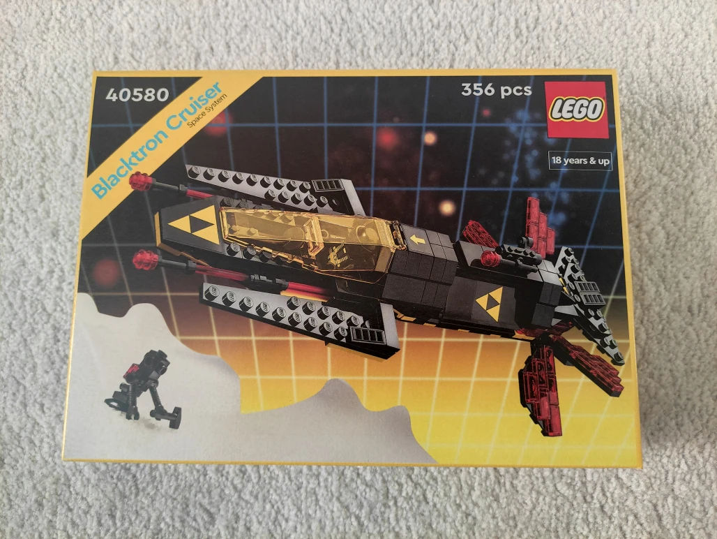 LEGO 40580 Křižník Blacktron