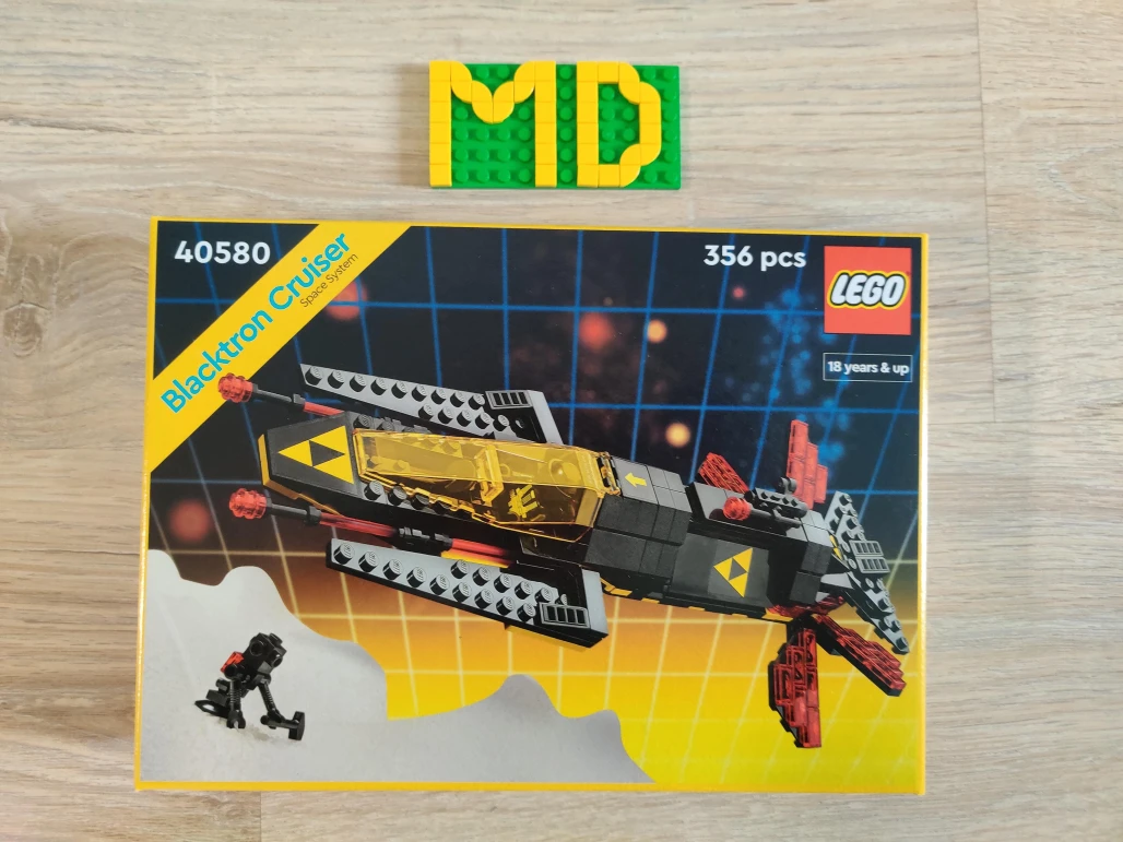 LEGO 40580 Křižník Blacktron