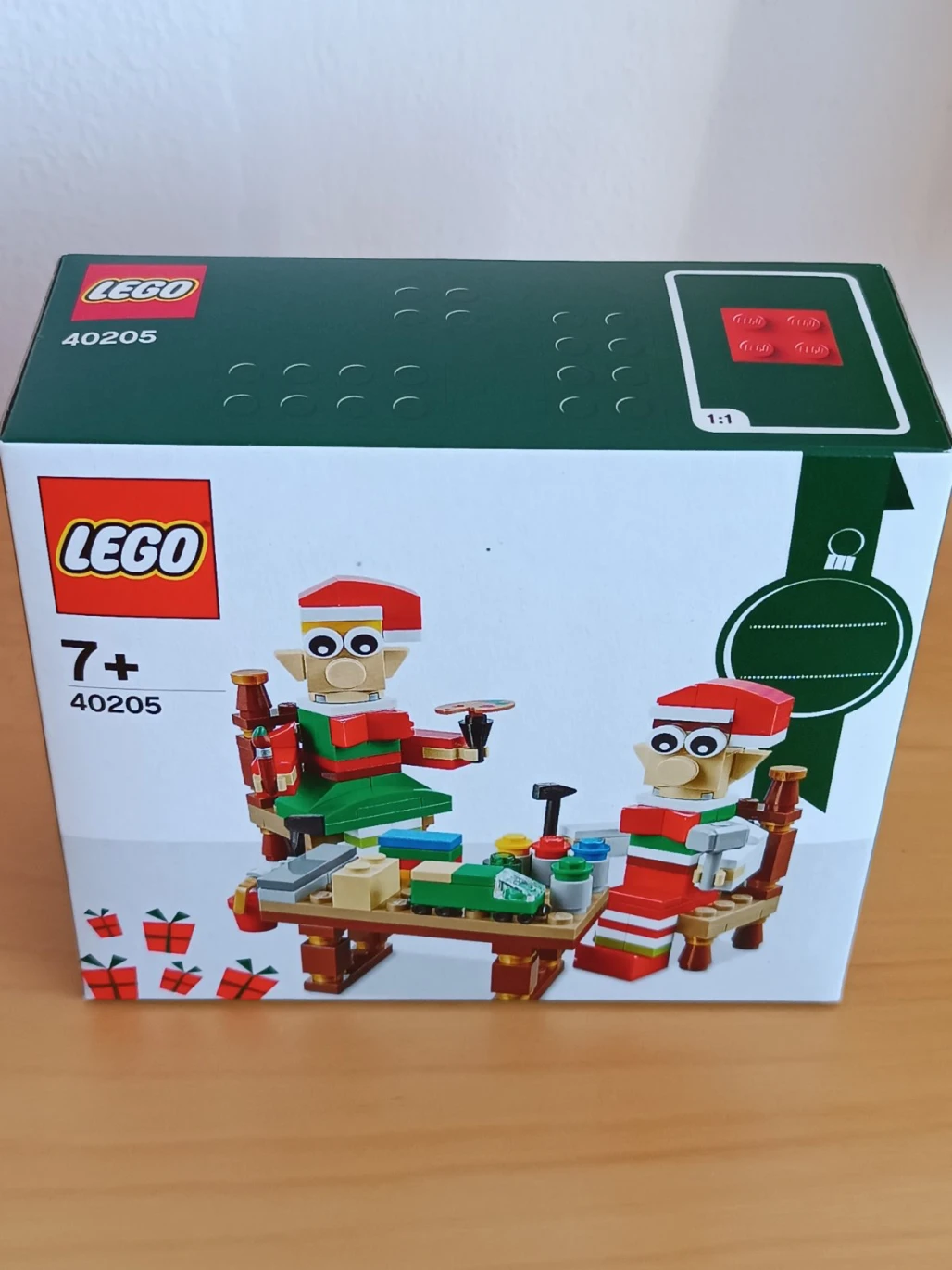 LEGO Malí skřítci pomocníci