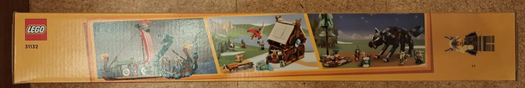 Vikingská loď a mořský had
