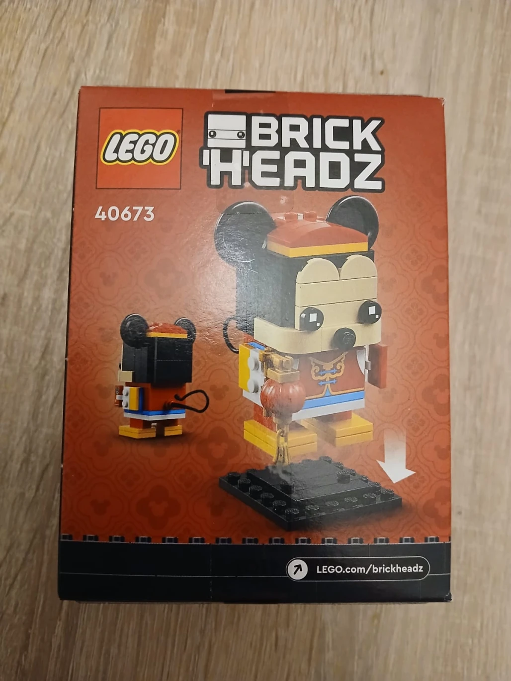 Myšák Mickey na jarním festivalu