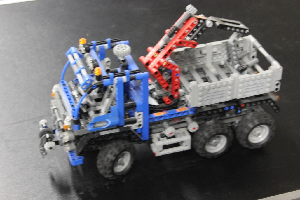 LEGO 8273 Terénní náklaďák