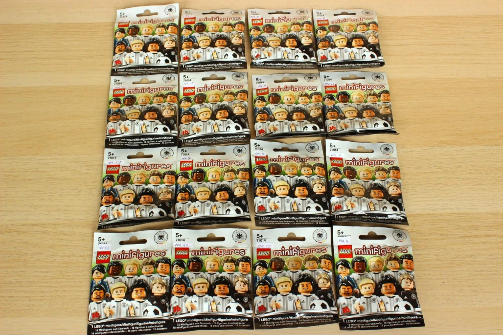LEGO 71014-17 LEGO Minifigures - DFB Series - Complete
