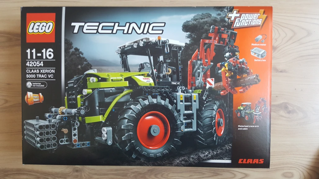 LEGO 42054 CLAAS XERION 5000 TRAC VC