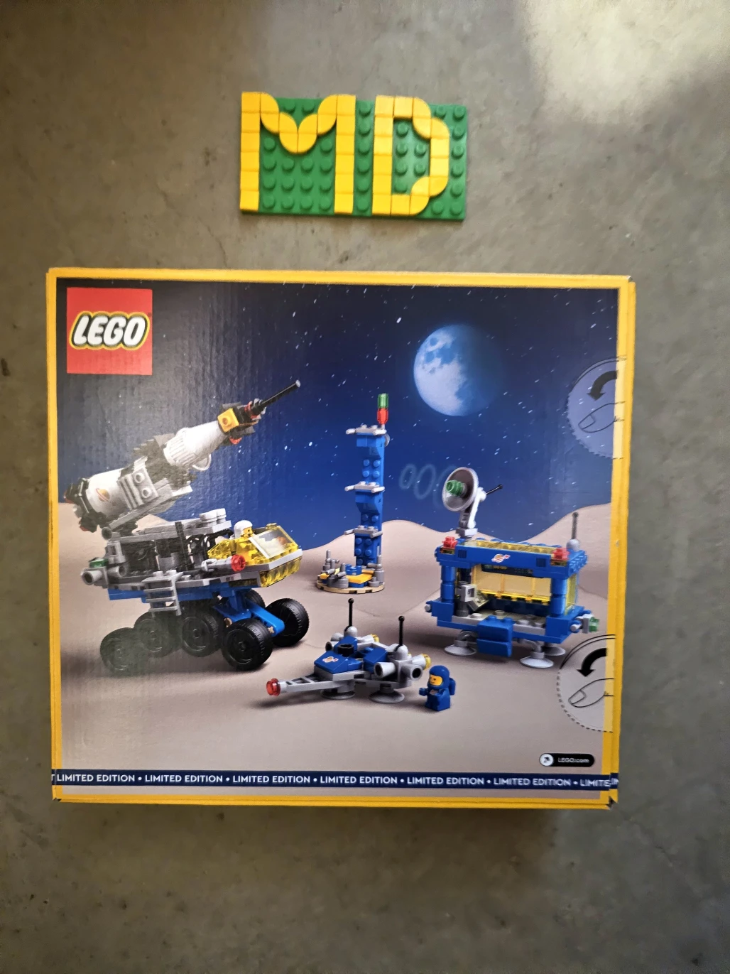 Miniaturní startovací rampa pro raketu