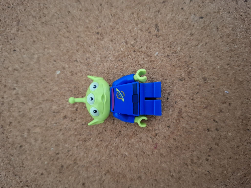 LEGO dis002 Alien, Disney, Series 1 (Minifigure Only without Stand and Accessories)