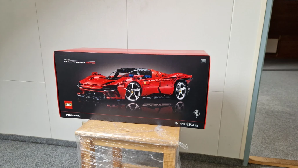 LEGO 42143 Ferrari Daytona SP3