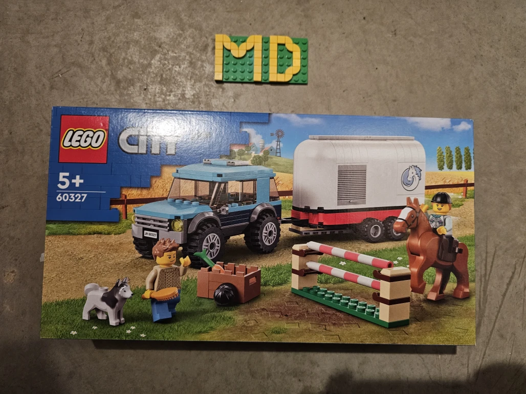 LEGO 60327 Přepravník na koně