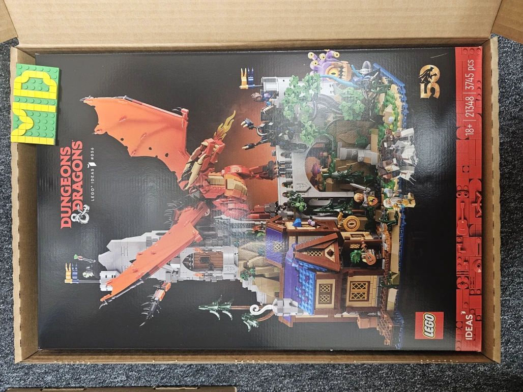 LEGO 21348 Dungeons & Dragons: Příběh Rudého draka