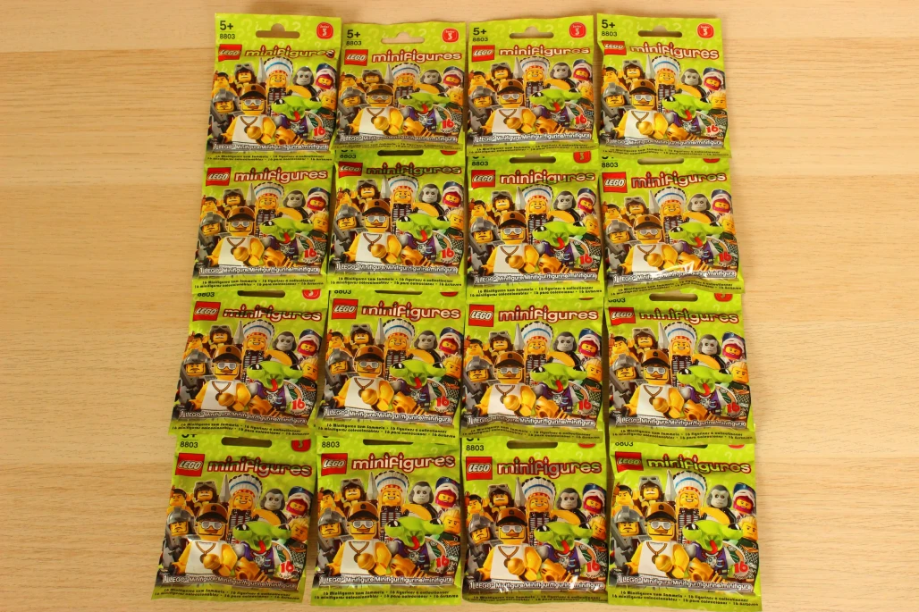 LEGO 8803-17 LEGO Minifigures - Series 3 - Complete