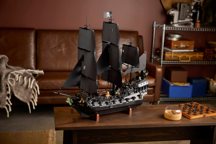 Pirátska loď kapitána Jacka Sparrowa