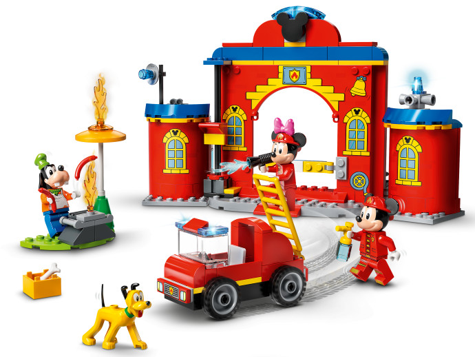 Hasičská stanice a auto Mickeyho a přátel