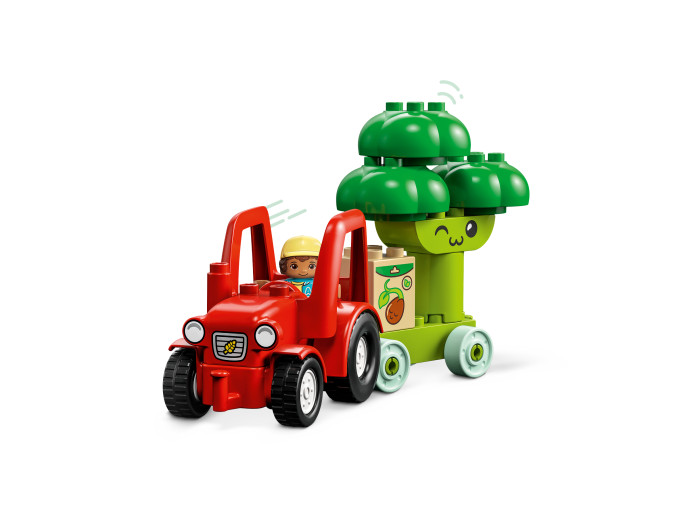 Traktor se zeleninou a ovocem