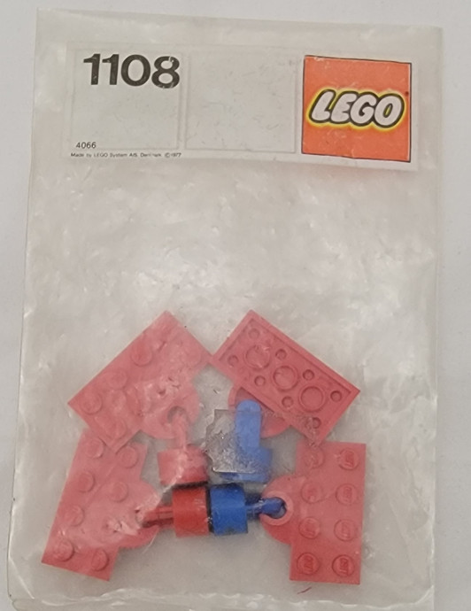 Two Pairs of Magnetic Couplings