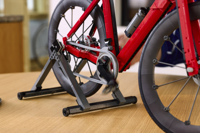 Cestný bicykel