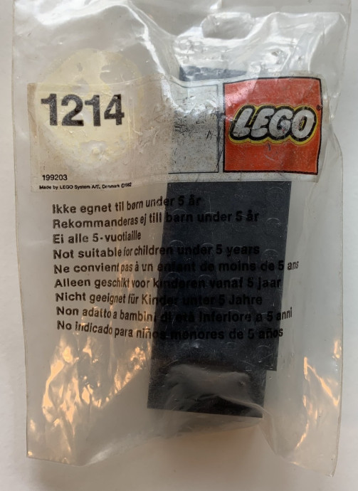 Upper part of housing for 4.5V/12V train motor