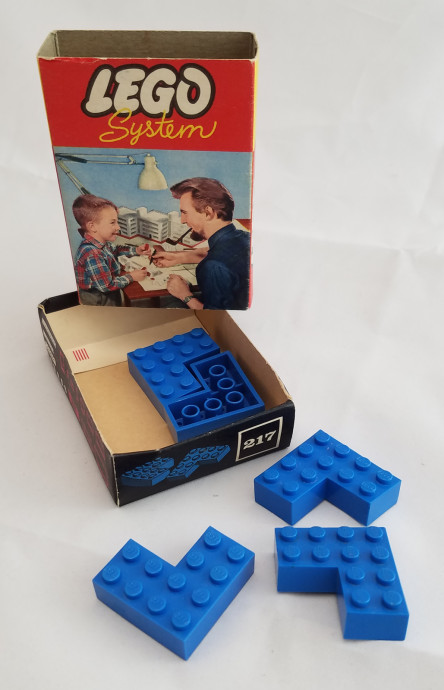 4 x 4 Corner Bricks