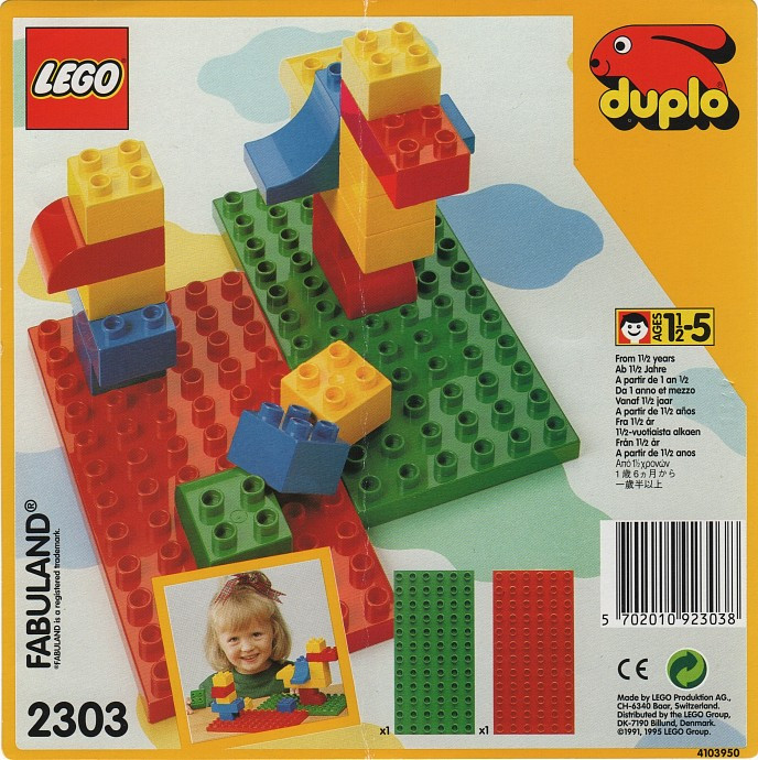 Red and Green Building Plates