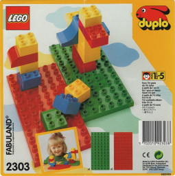Red and Green Building Plates
