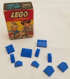 1 x 2 and 3 x 2 Sloping Bricks, Blue
