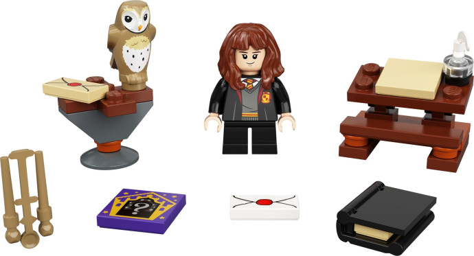 Hermione's Study Desk