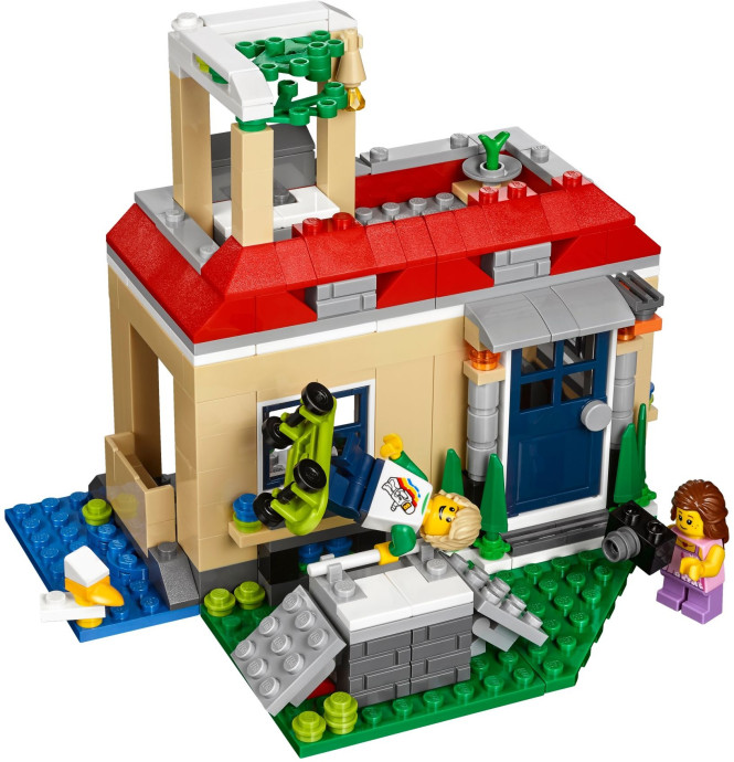 Modular Poolside Holiday
