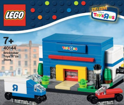 Bricktober Toys R Us Store