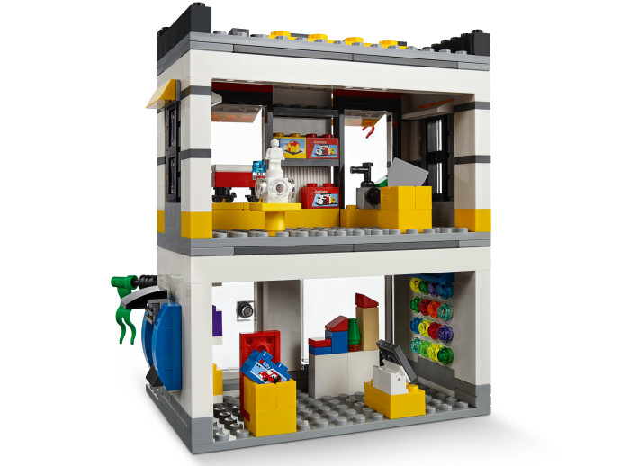 LEGO Brand Retail Store