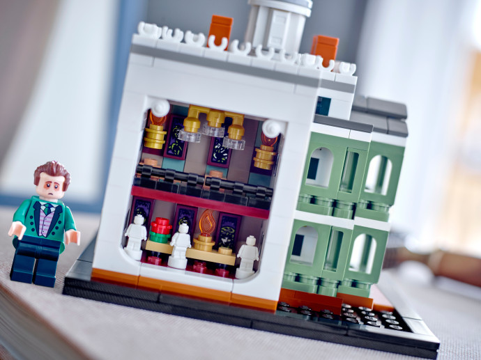 Miniatúrne strašidelné sídlo od Disneyho