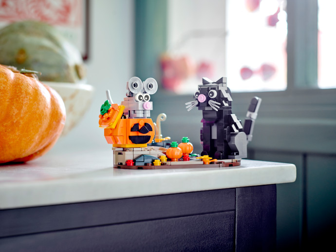 Halloween Cat and Mouse