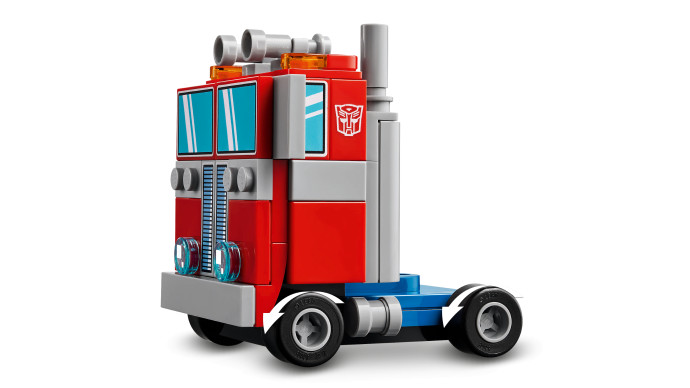 Robot a vozidlo Optimus Prime