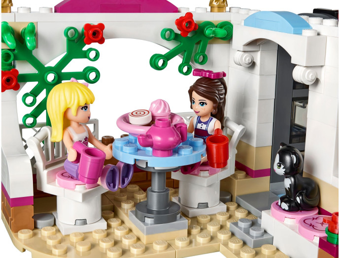 Heartlake Cupcake Café
