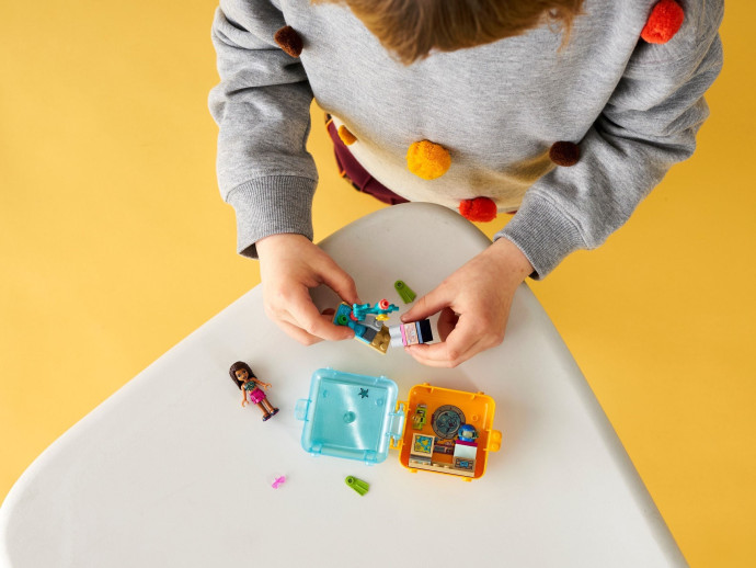 Andrea's Summer Play Cube